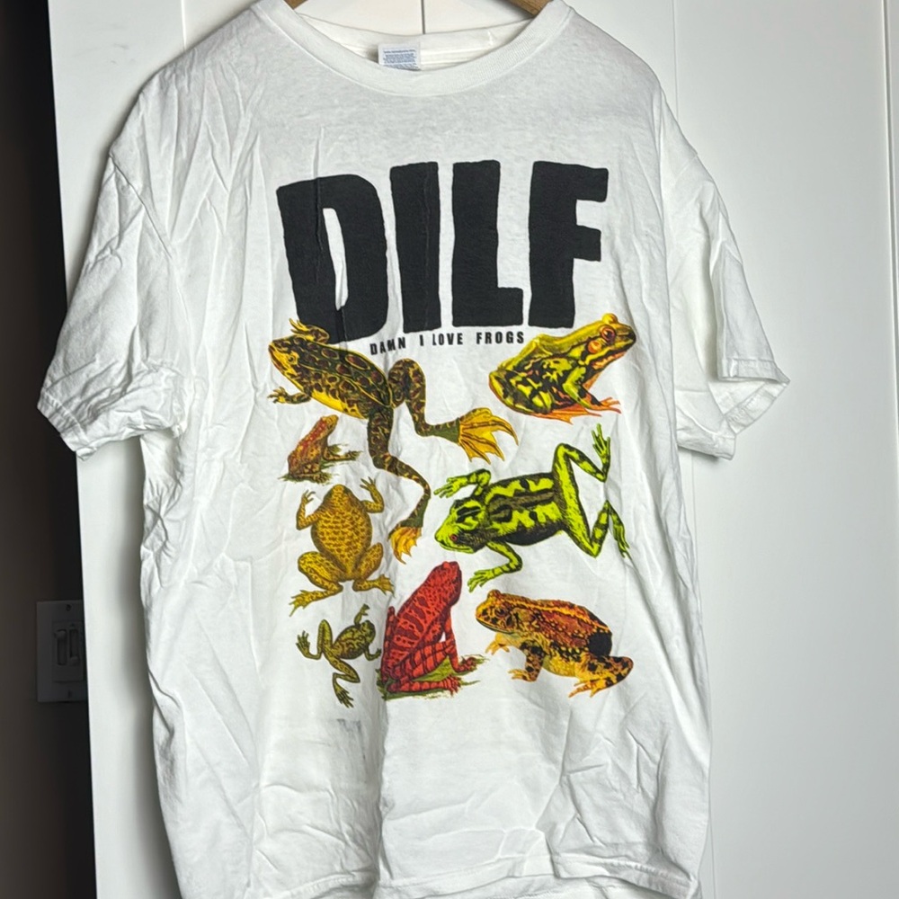 Delta Pro Weight DILF D*mn I love frogs crew neck short sleeve tee shirt L/Large